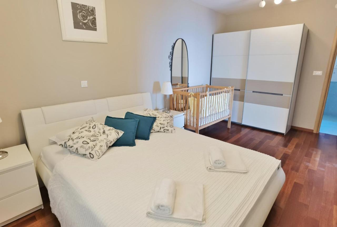 Villa Rastichi Amazing Seaview Trogir Eksteriør billede